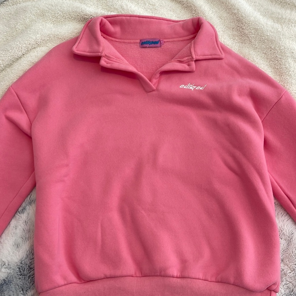 Pink sweatshirt